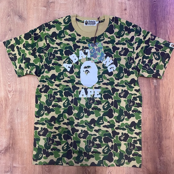 Bape tee shirt runs like a m
